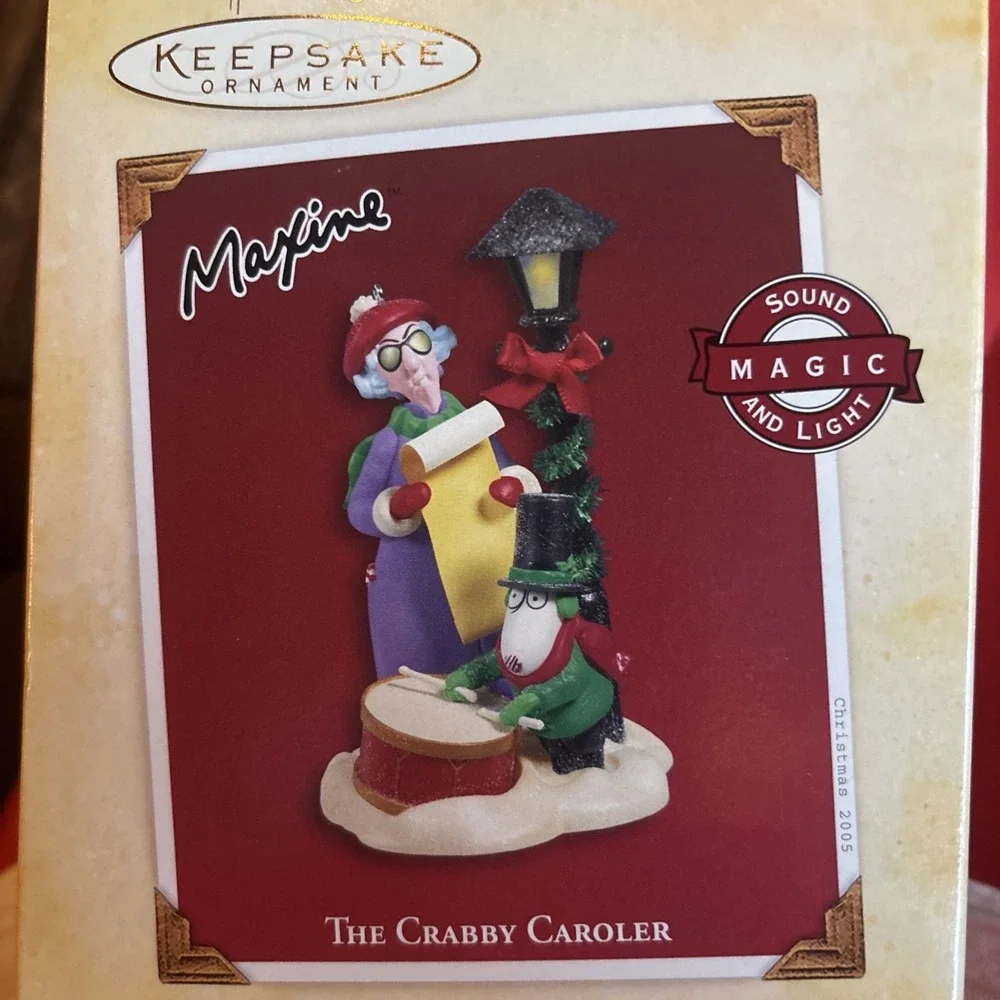 Hallmark Keepsake Ornament 2005 The Crabby Caroler Maxine Floyd Magic Sound